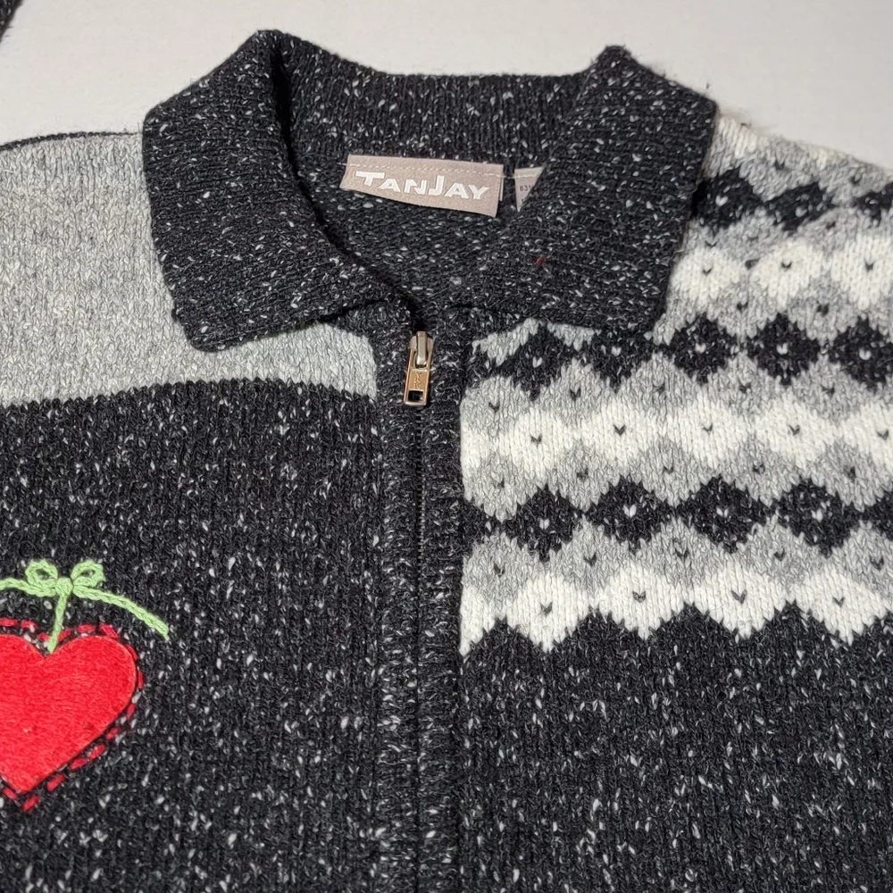 TanJay‎ Patchwork Scotty Dog Zipper Cardigan Sweater Medium Black Gray Red Heart